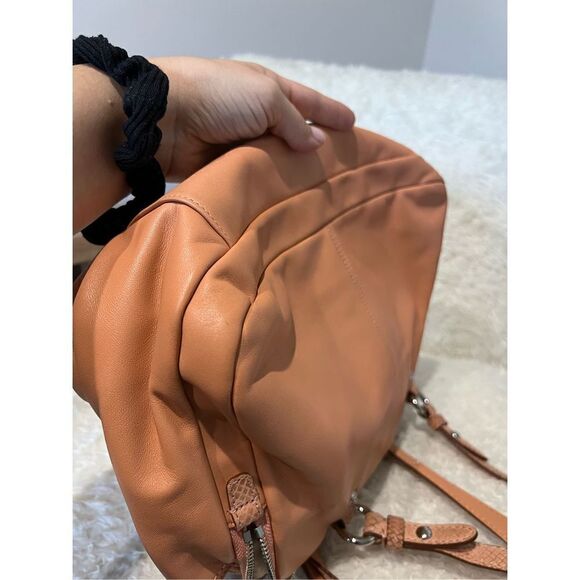 Coach leather purse bag pinkish/orange salmon color - Picture 13 of 13